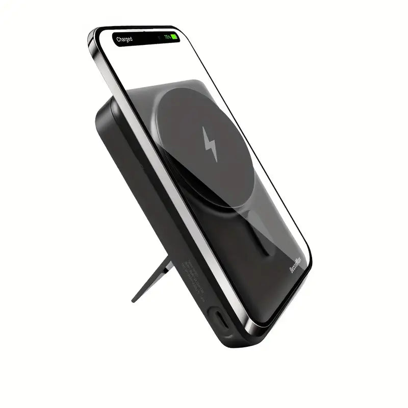 10000mAh Power Bank with Magnetic Stand & 3-in-1 Fast Charging (-C/Lightning/Micro-)